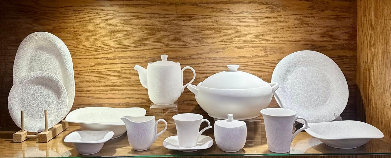Winsor England™ Fine Porcelain Tableware Bloom & Dine Collection White
