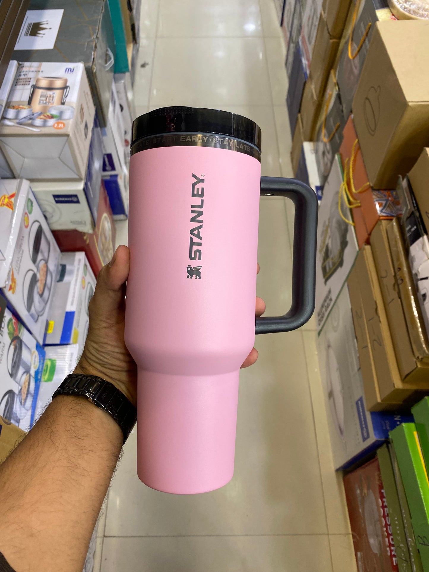 The Messi X Stanley Quencher Pro Tour Flip Straw Tumbler | 40 Oz