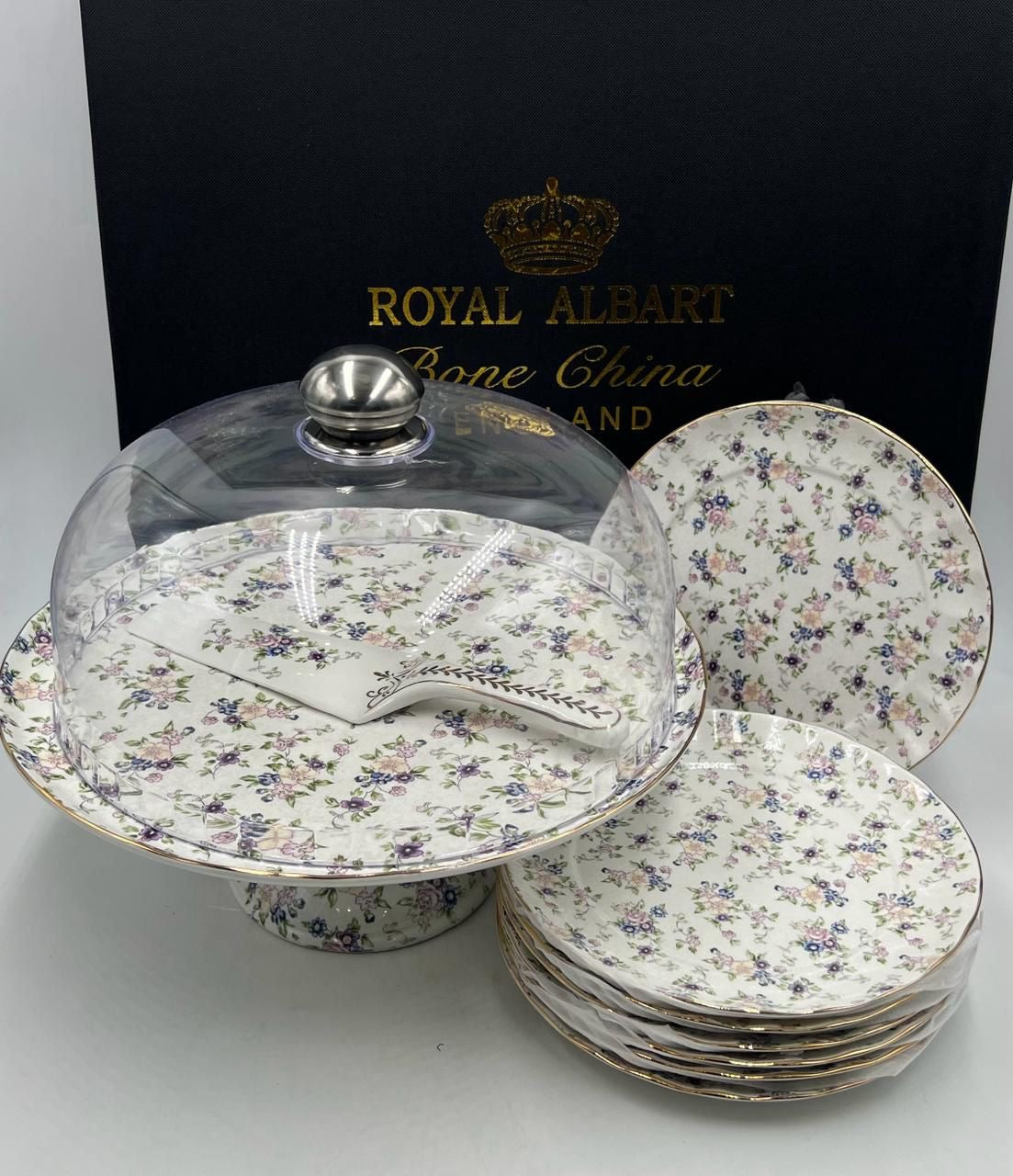 Royal Albart 9 Pcs Cake Set