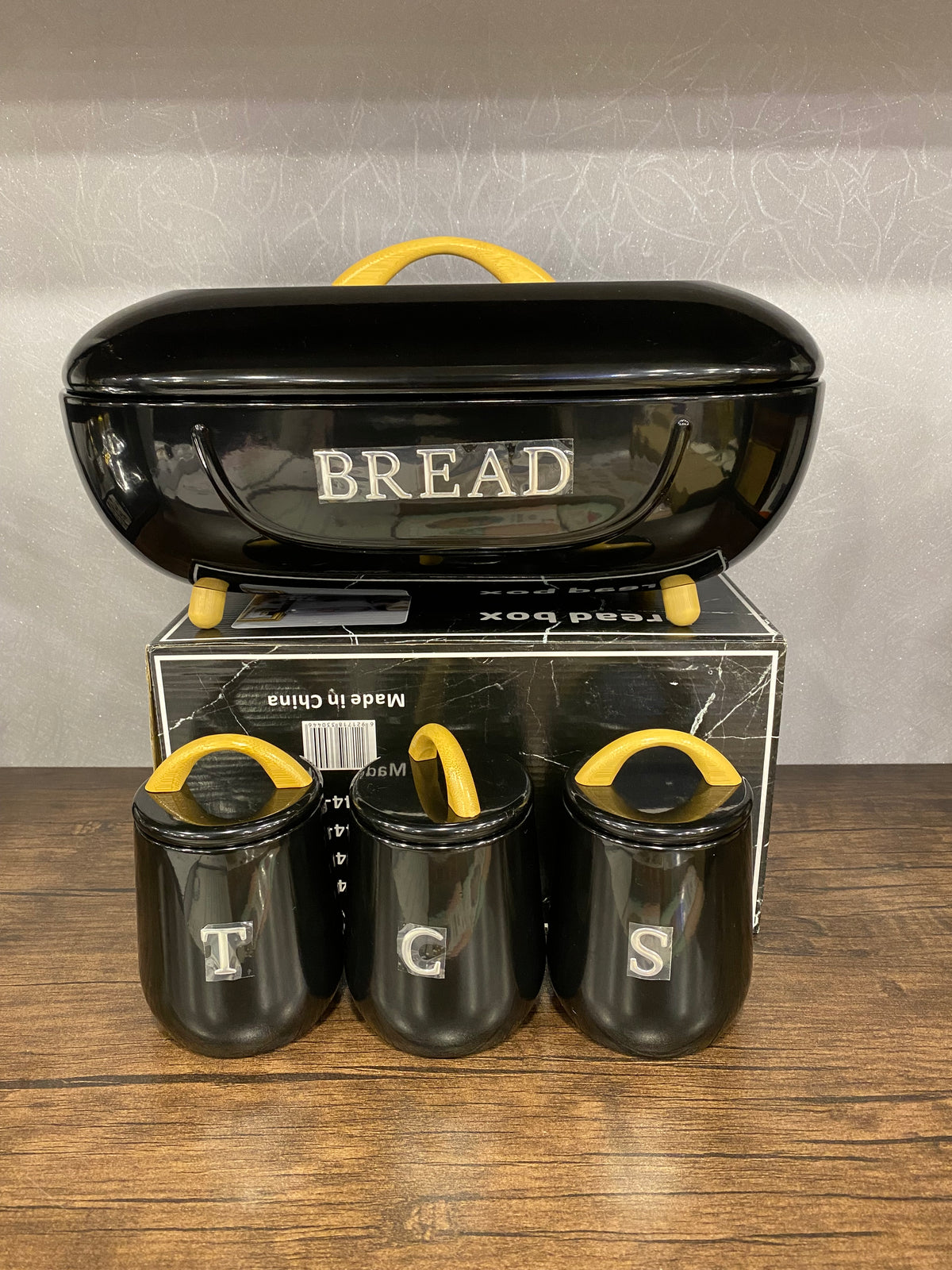 Bread Box Tin Set of 4