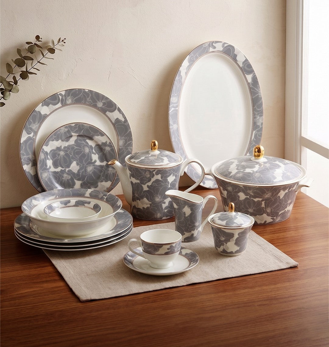 Super Bone Dinner set (61 pcs)