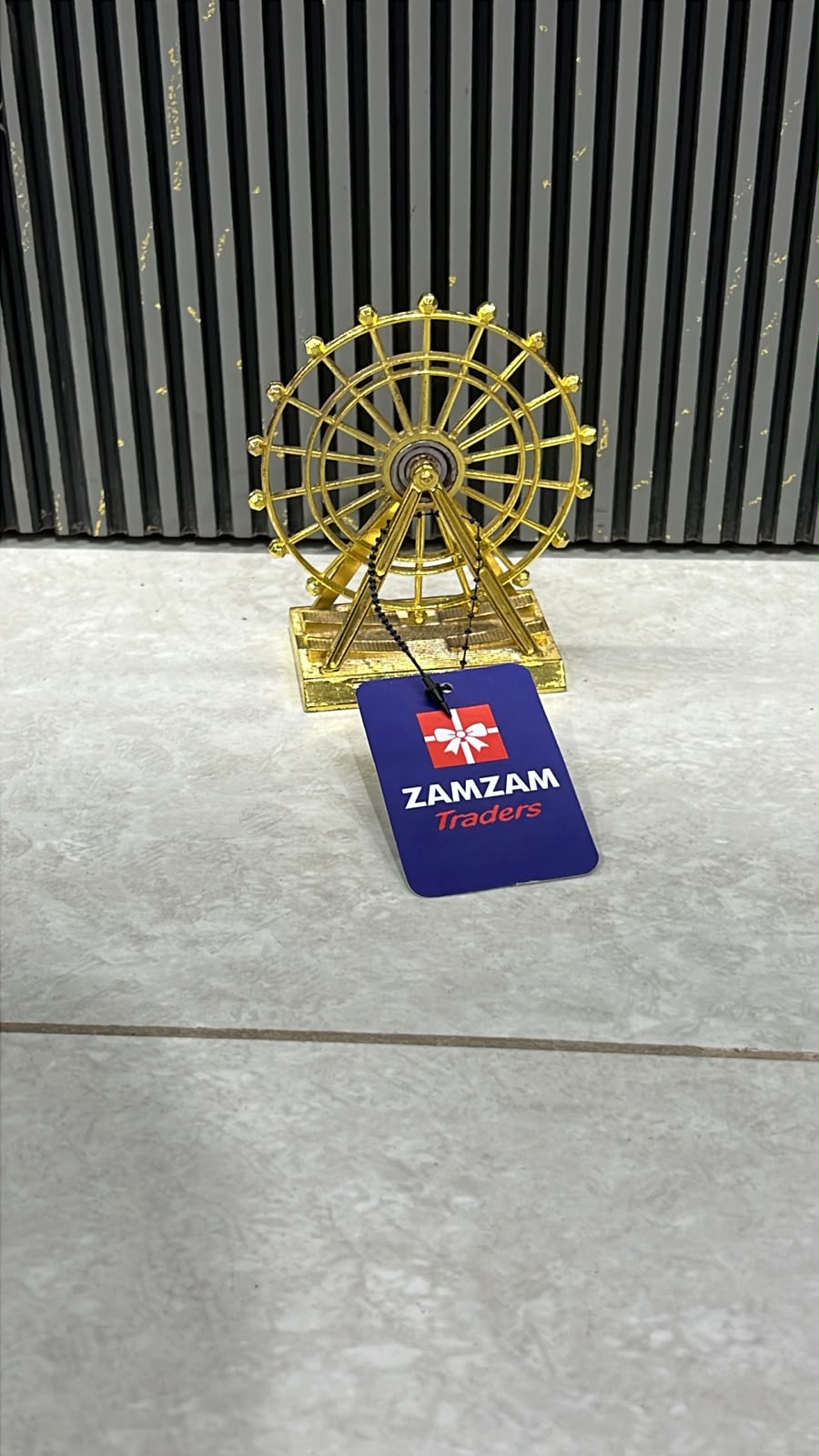 Metal London Eye Golden